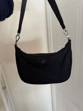 lululemon athletica Black Shoulder Pouch with Detachable Strap